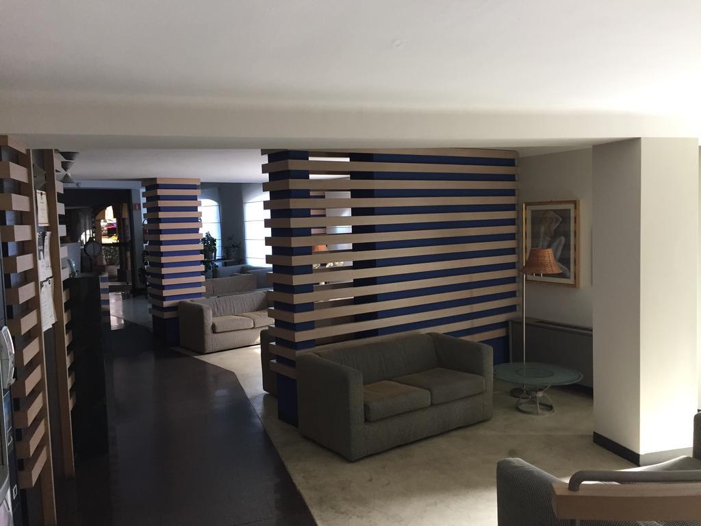 Albergo Della Corona Binasco Buitenkant foto